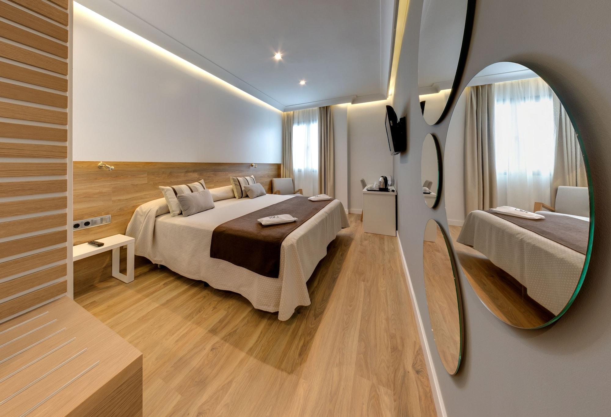 Hotel Monte Carmelo 4*