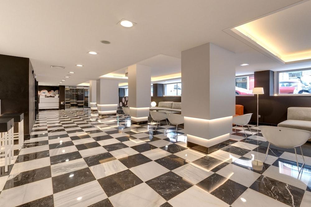 Monte Carmelo 4* Seville